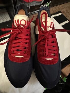 Moncler Navy and Red Low-Top Sneakers